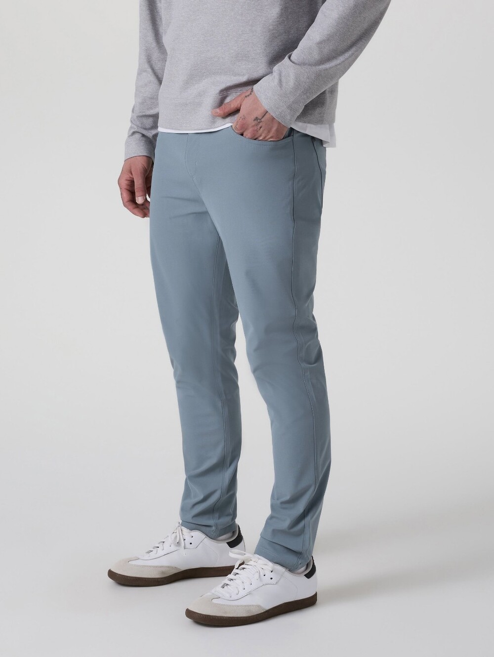 Vuori Meta Pants Athletic Slim Fit - Dusty Blue